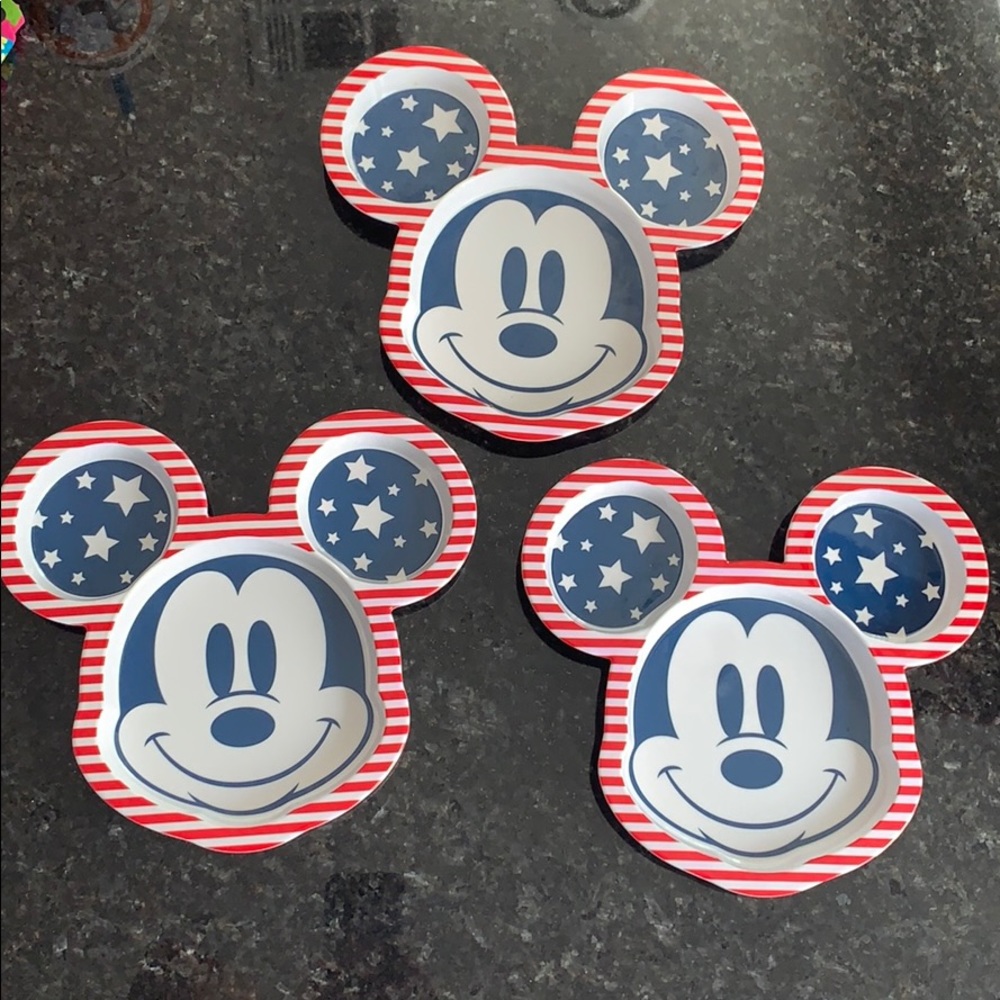 Red White & Blue Mickey Plate Set